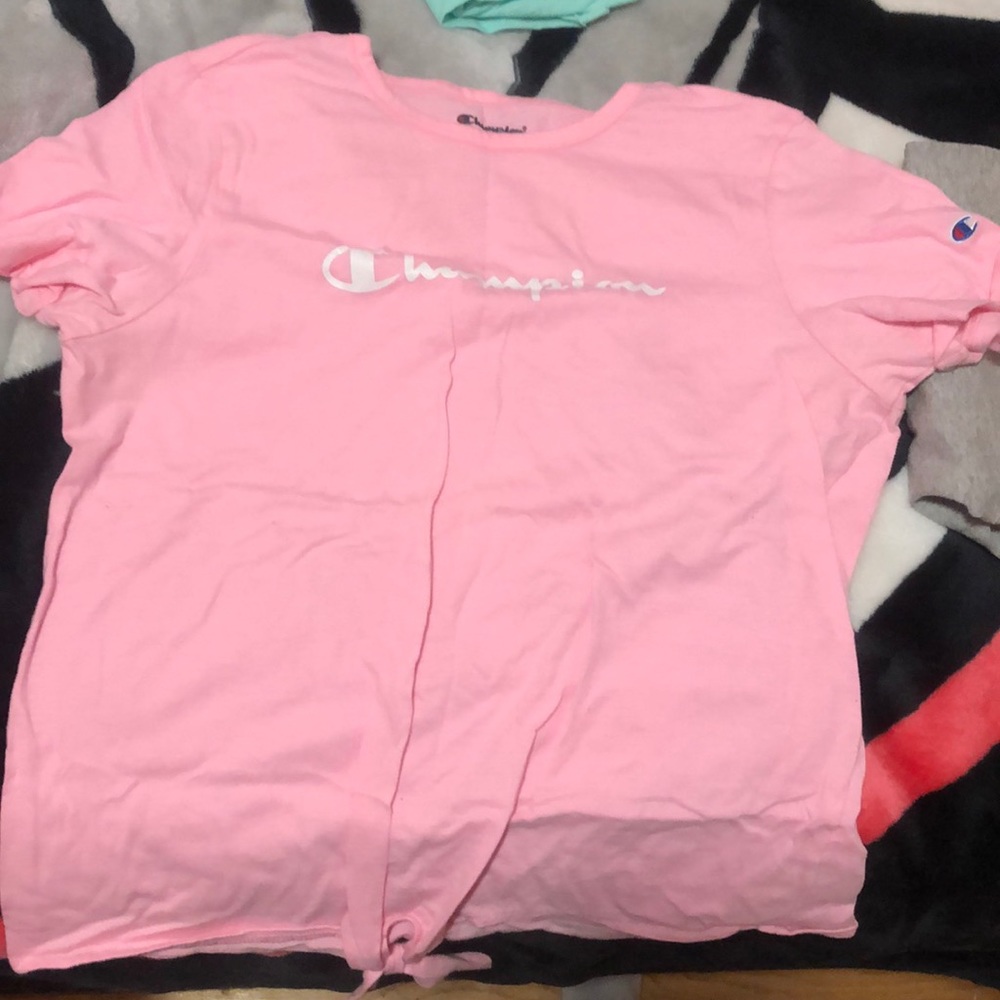 Champion shirt kids XL fits women M